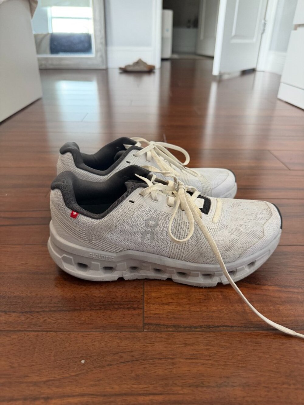 On Running Cloudgo, Womens Size 7.5, White Glacier Gray